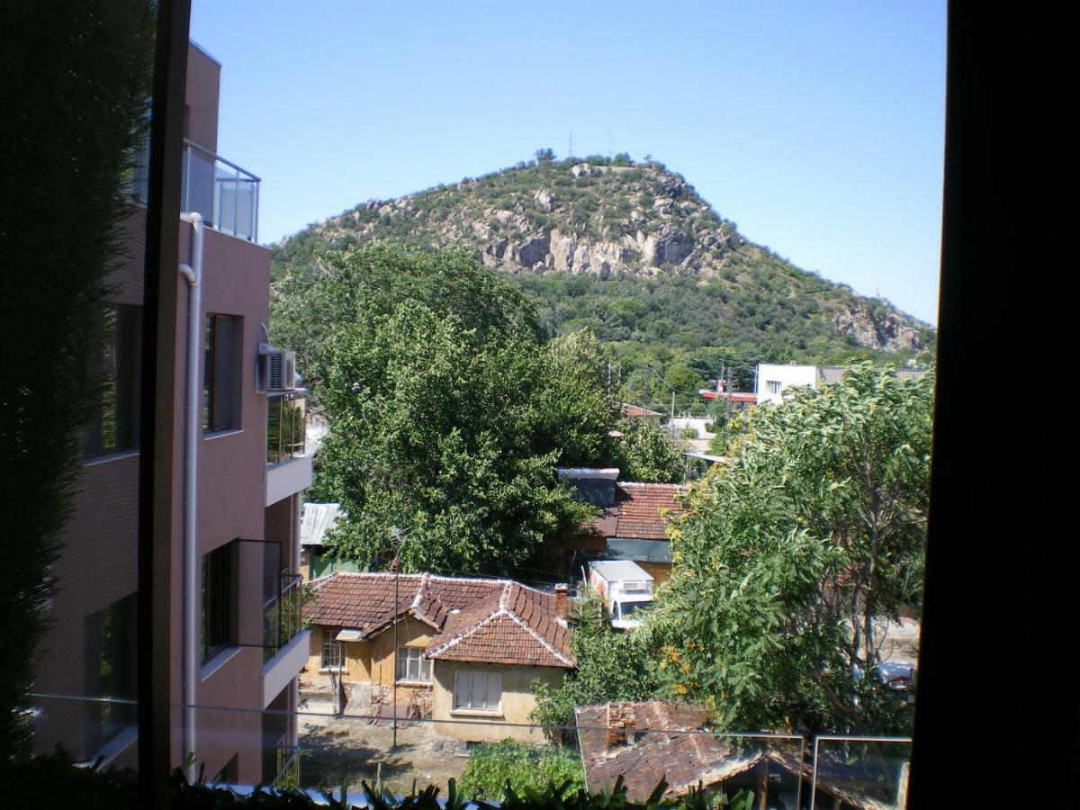 Park View Apartment Plovdiv With Parking Ngoại thất bức ảnh